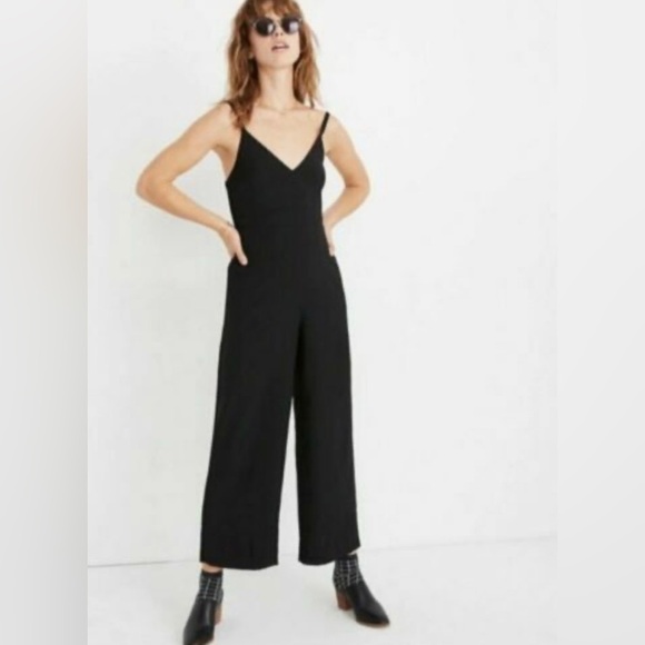 Madewell jumpsuit 
size 00 adjustable straps
no flaws - Picture 1 of 4